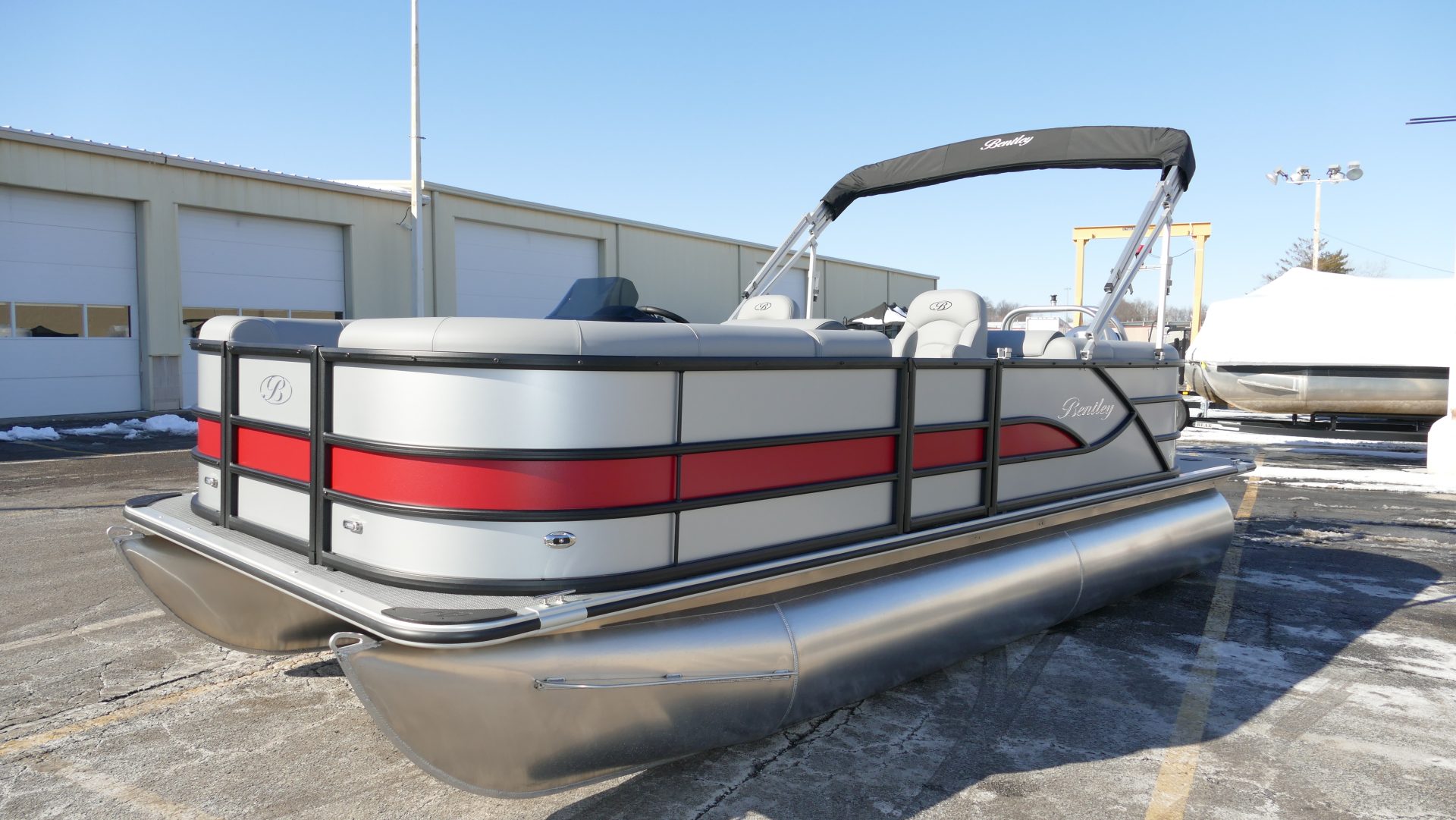 2025 Bentley Pontoons Legacy 200 Navigator - Image 5