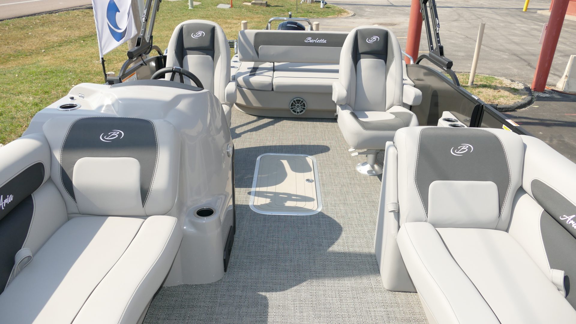 2025 Barletta Boats Aria A22UC - Image 10