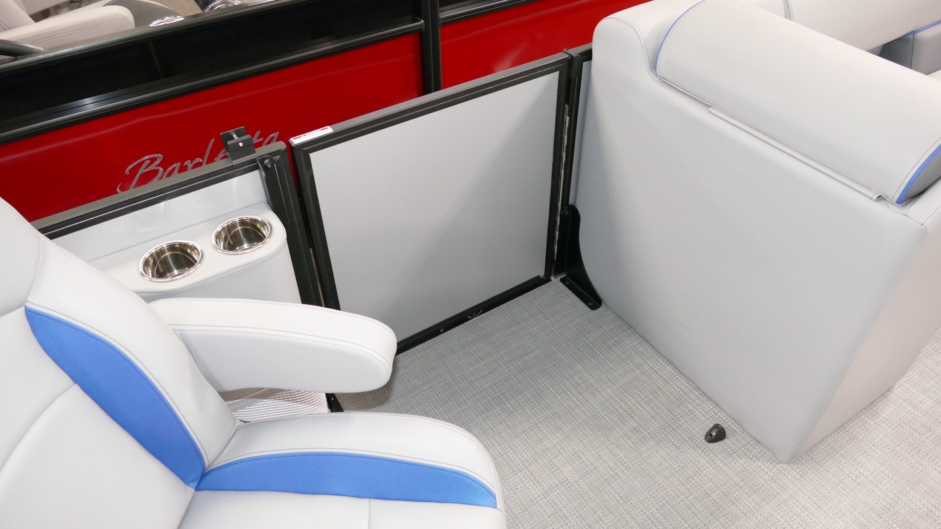 2025 Bentley Pontoons Legacy 223 Navigator - Image 32