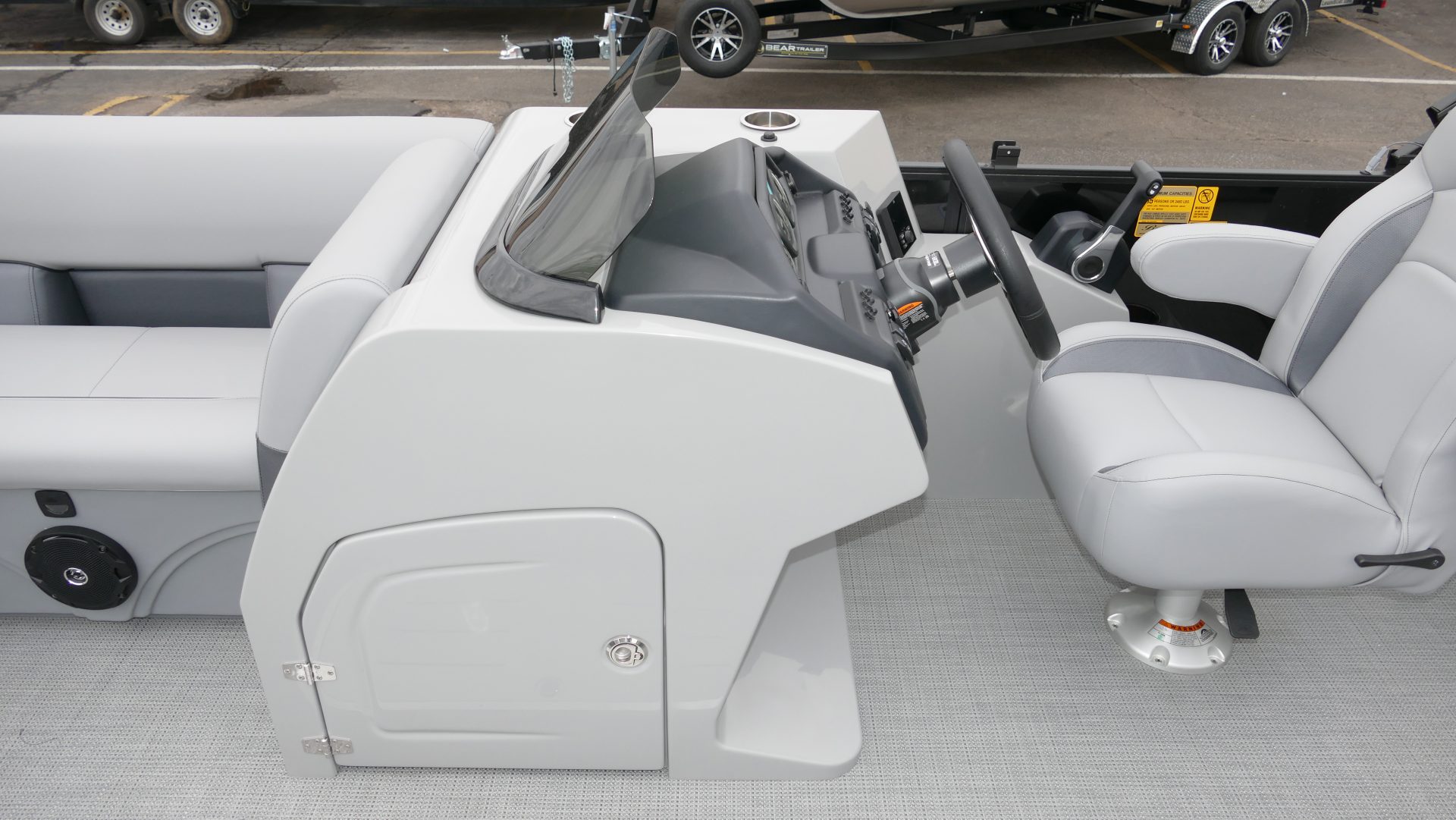 2025 Bentley Pontoons Legacy 223 Navigator - Image 19