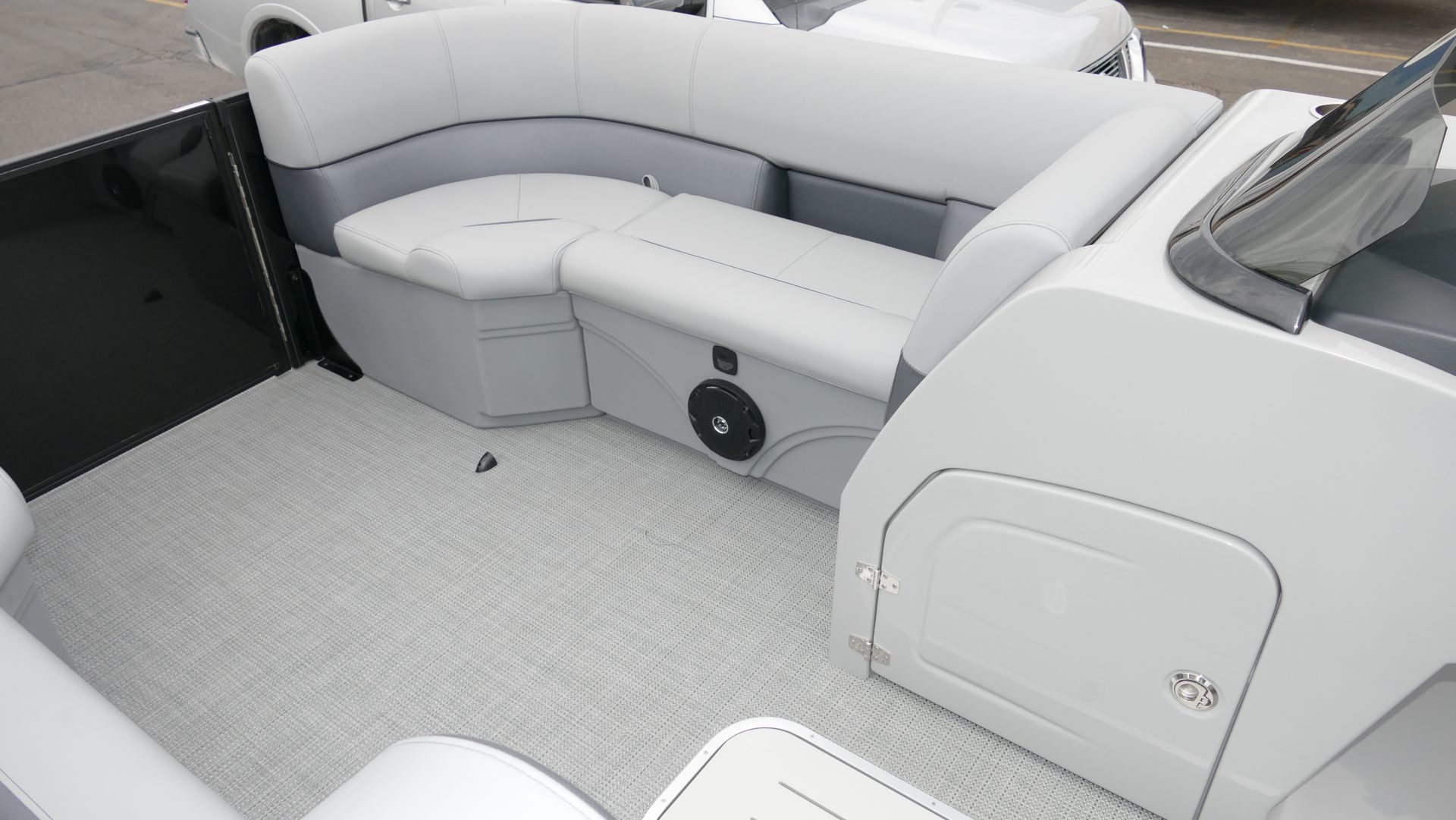 2025 Bentley Pontoons Legacy 223 Navigator - Image 33