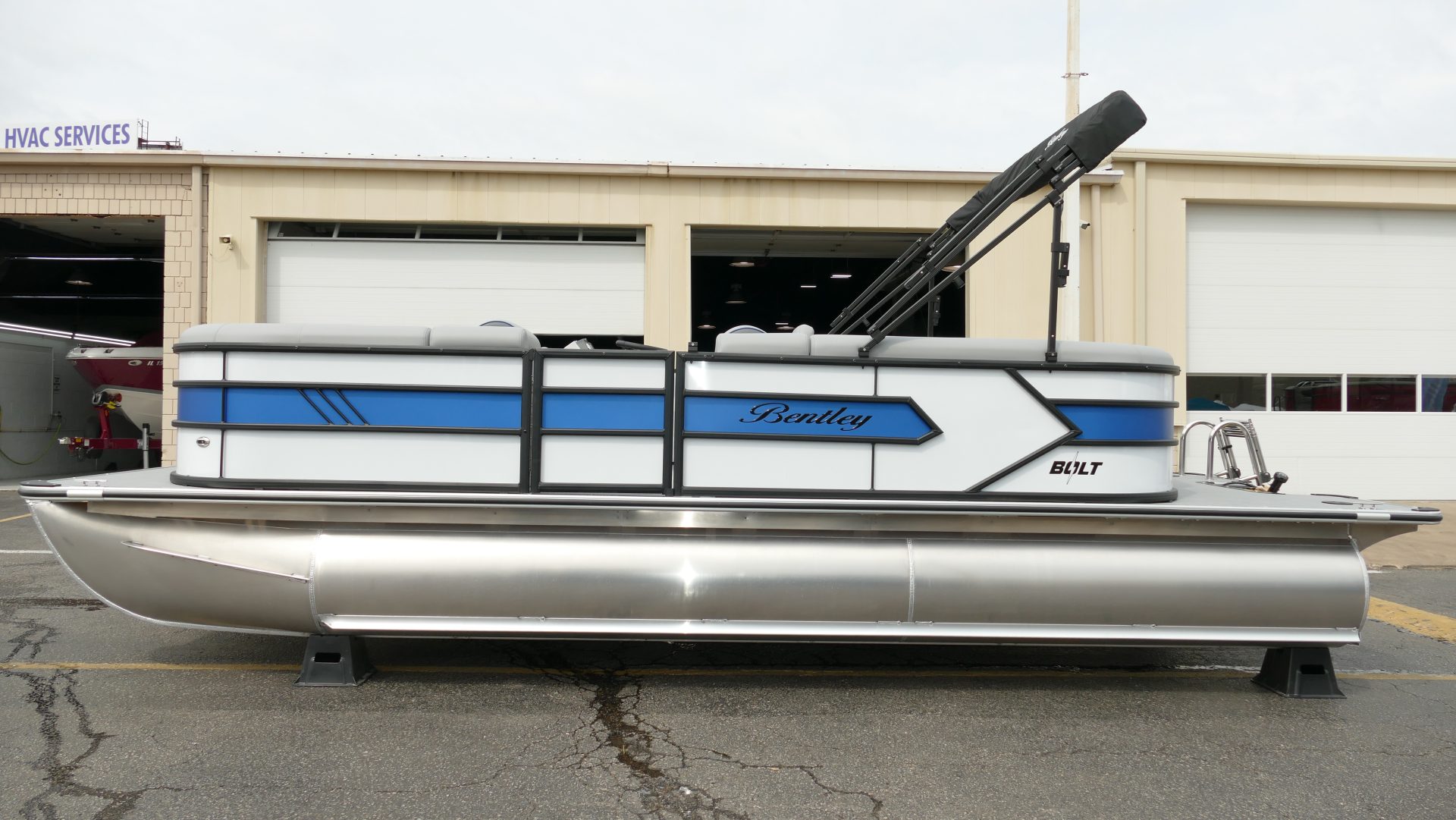 2025 Bentley Pontoons Bolt 223 - Image 6