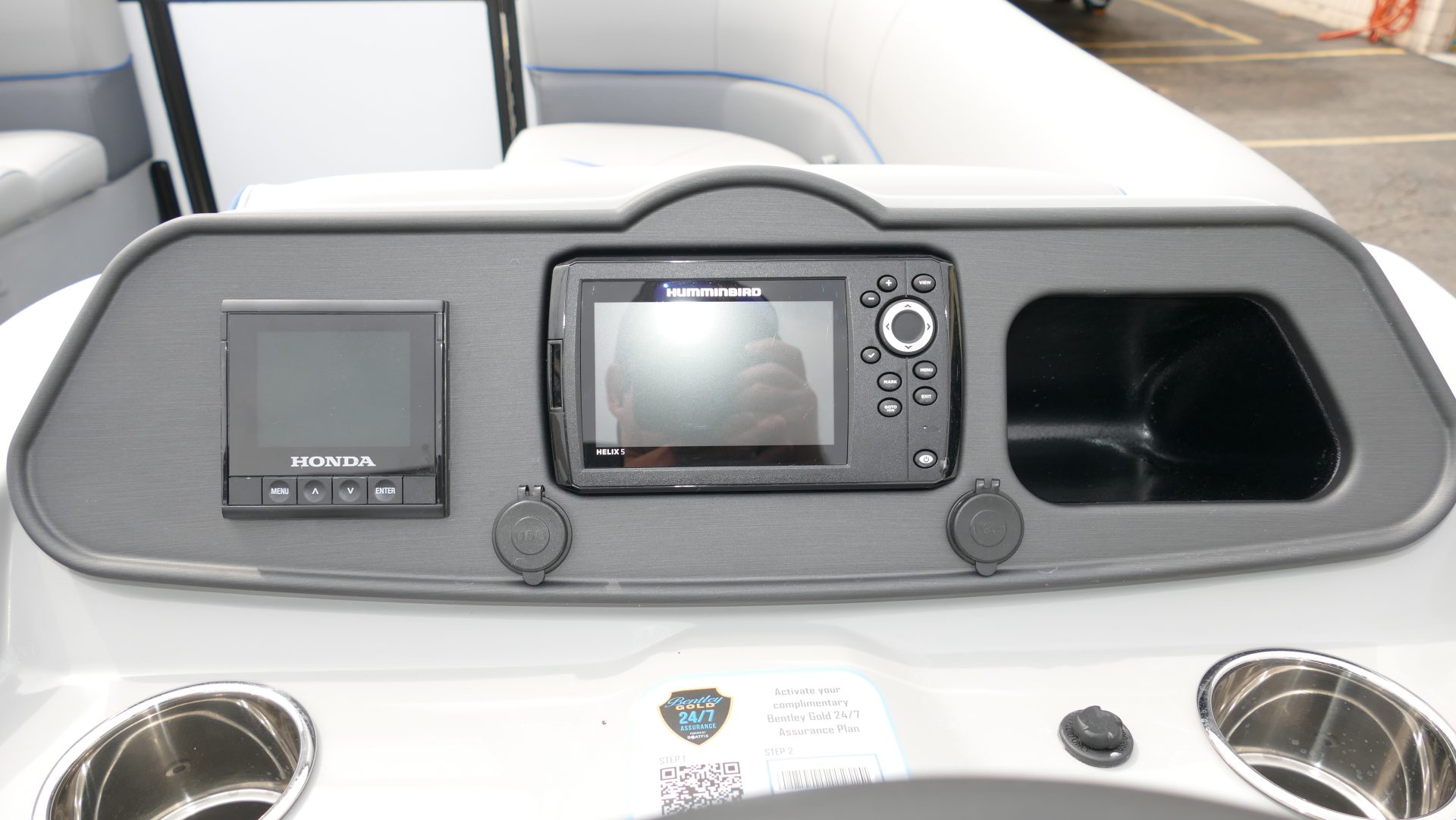 2025 Bentley Pontoons Bolt 223 - Image 14