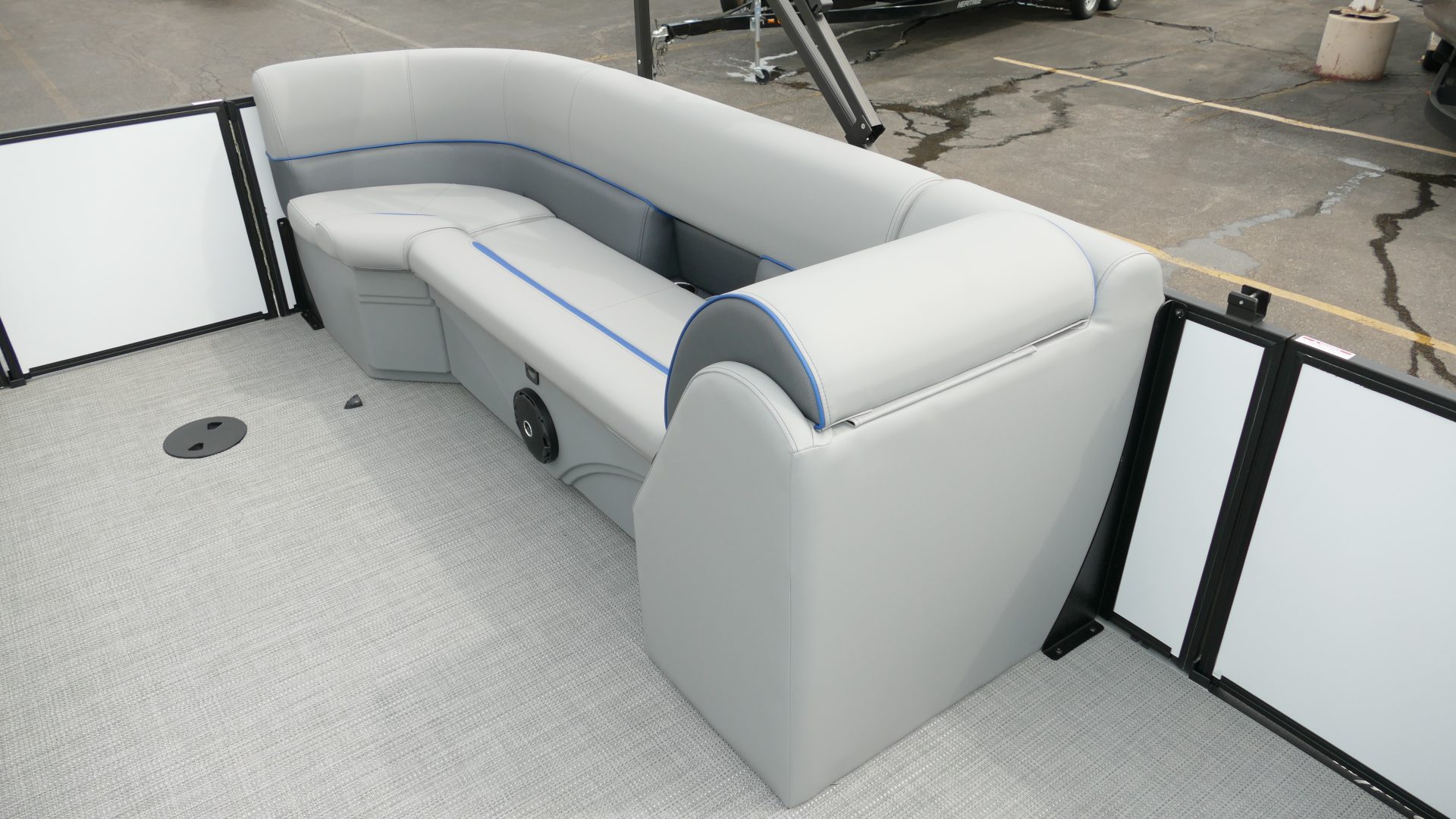 2025 Bentley Pontoons Bolt 223 - Image 21