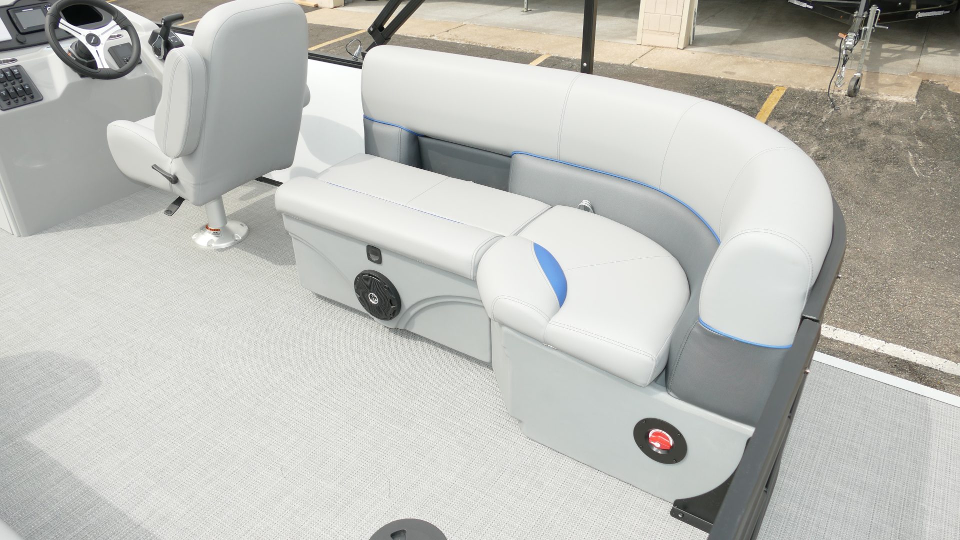 2025 Bentley Pontoons Bolt 223 - Image 24