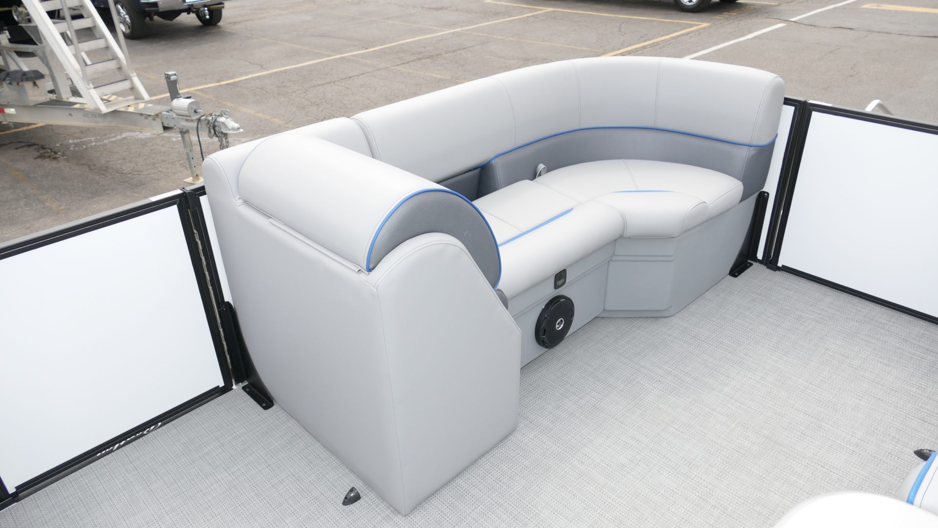 2025 Bentley Pontoons Bolt 223 - Image 28
