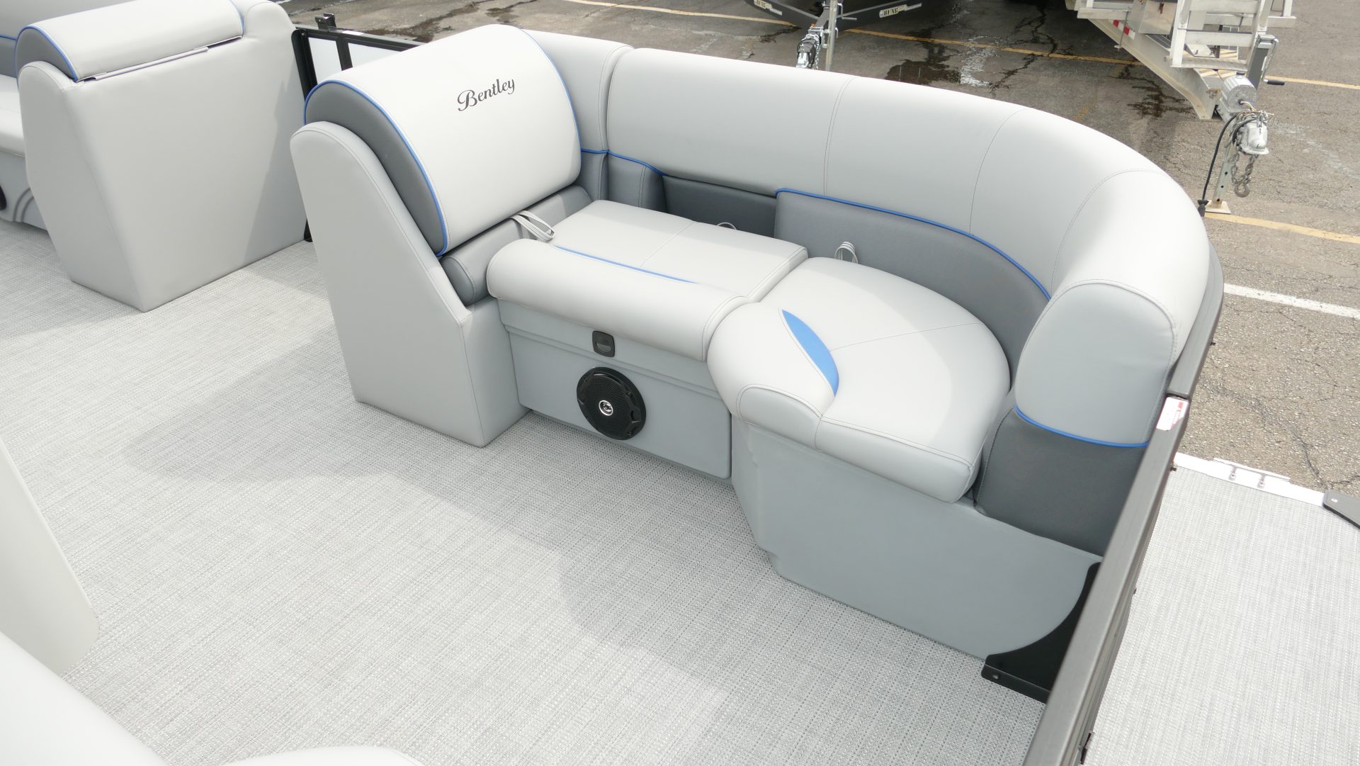 2025 Bentley Pontoons Bolt 223 - Image 29