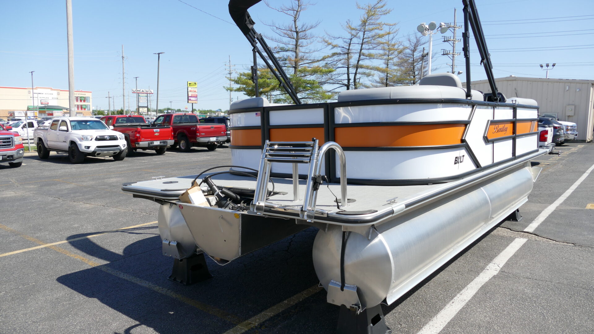 2025 Bentley Pontoons Bolt 203 - Image 9