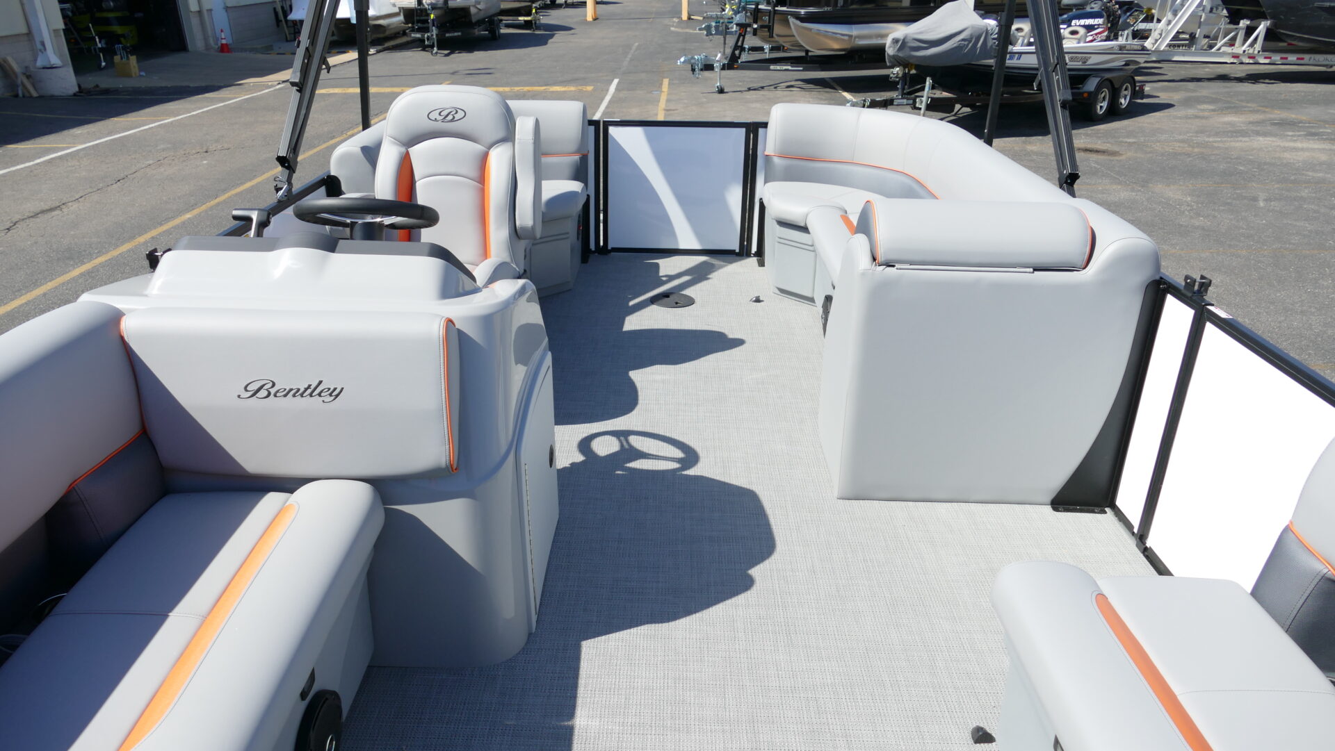 2025 Bentley Pontoons Bolt 203 - Image 11