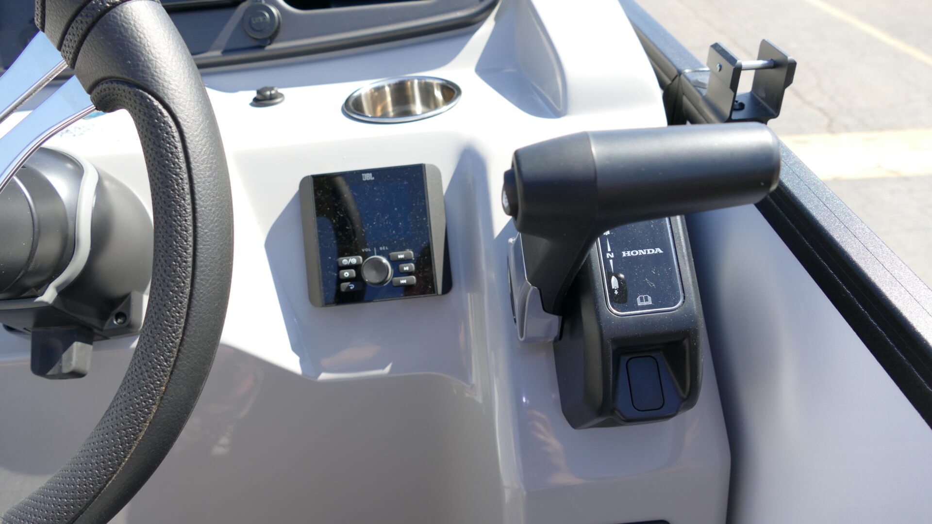 2025 Bentley Pontoons Bolt 203 - Image 15