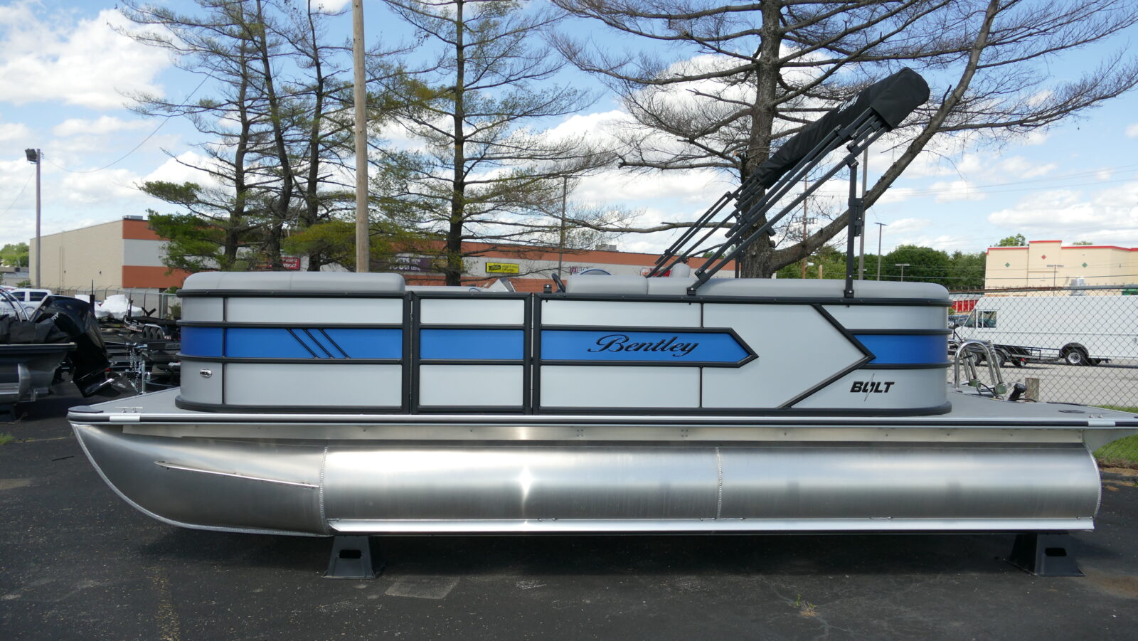 2025 Bentley Pontoons Bolt 203