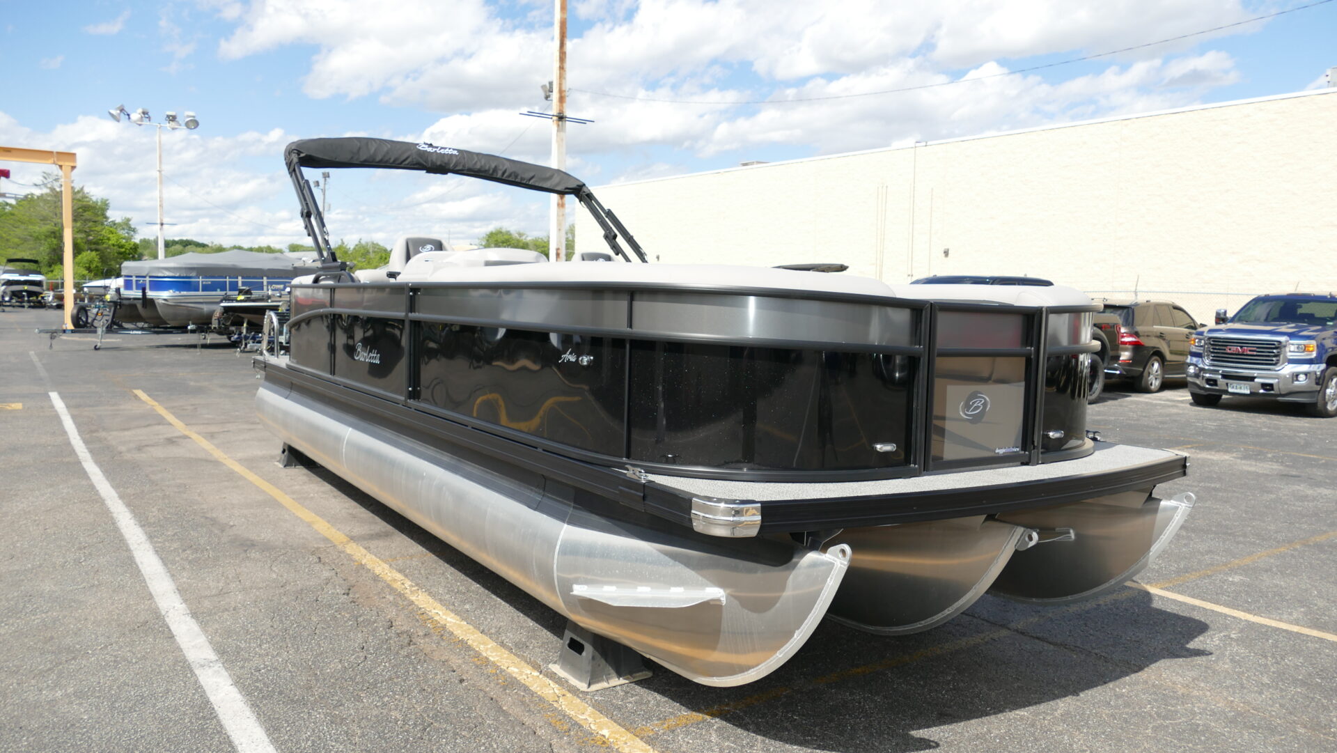 2025 Barletta Boats Aria A24QC - Image 3
