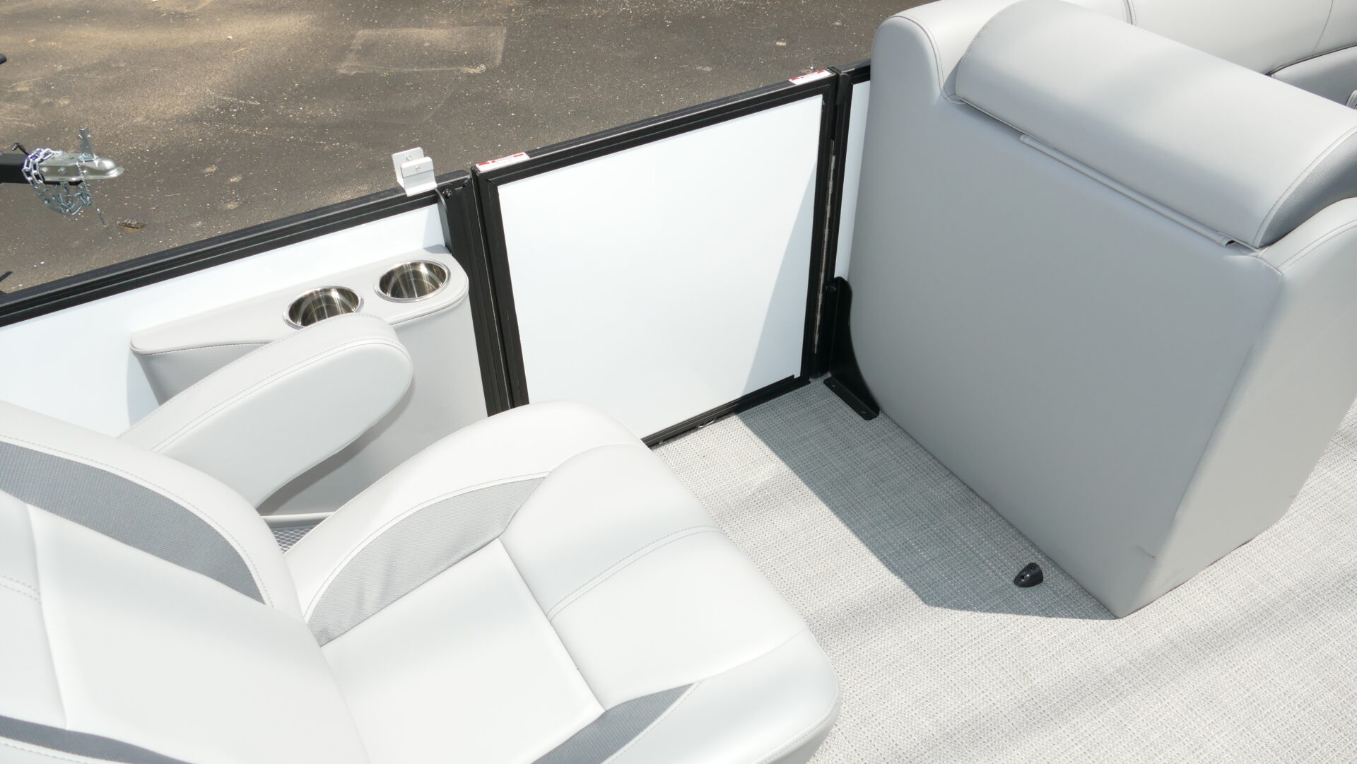 2025 Bentley Pontoons Legacy 200 Navigator - Image 29
