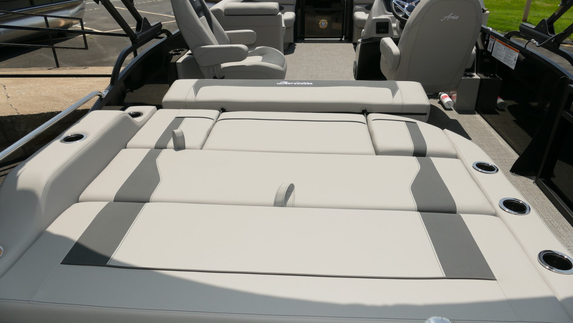 2025 Barletta Boats Aria A22UC - Image 25