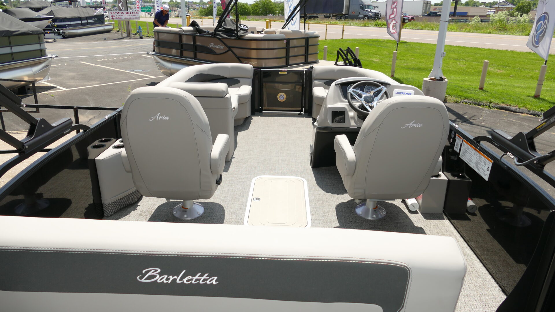 2025 Barletta Boats Aria A22UC - Image 29