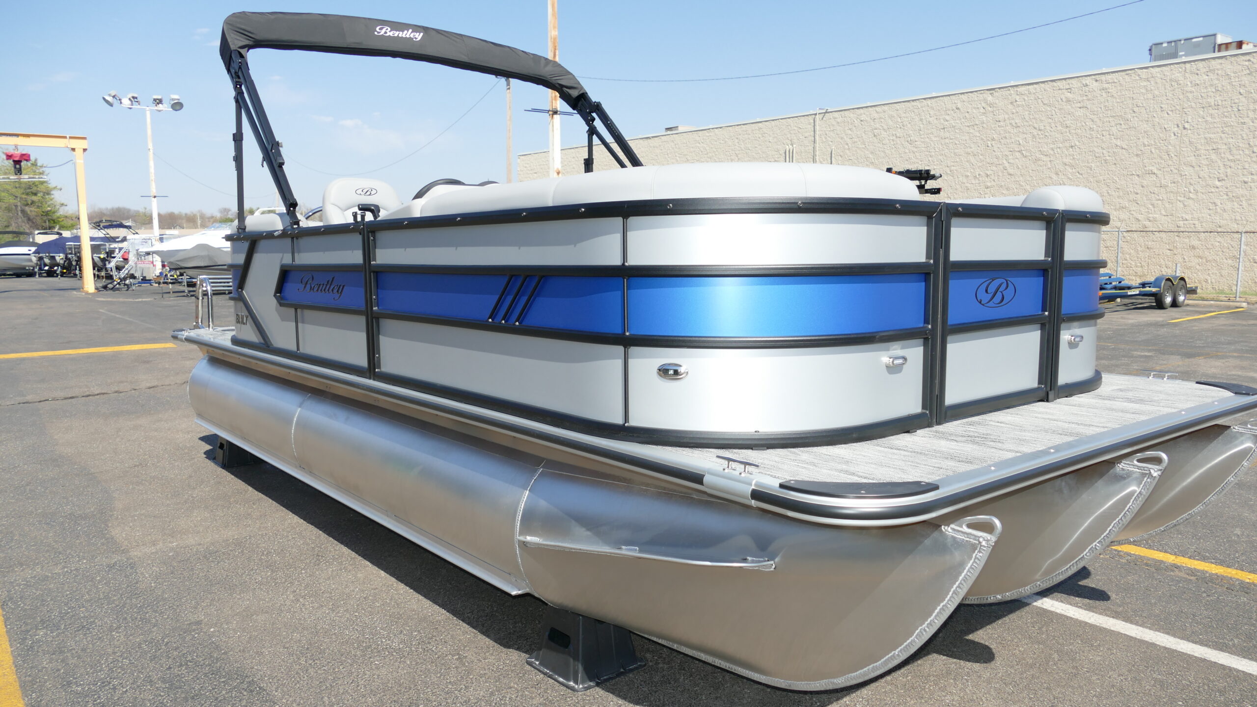 2026 Bentley Pontoons Bolt 203 - Image 3