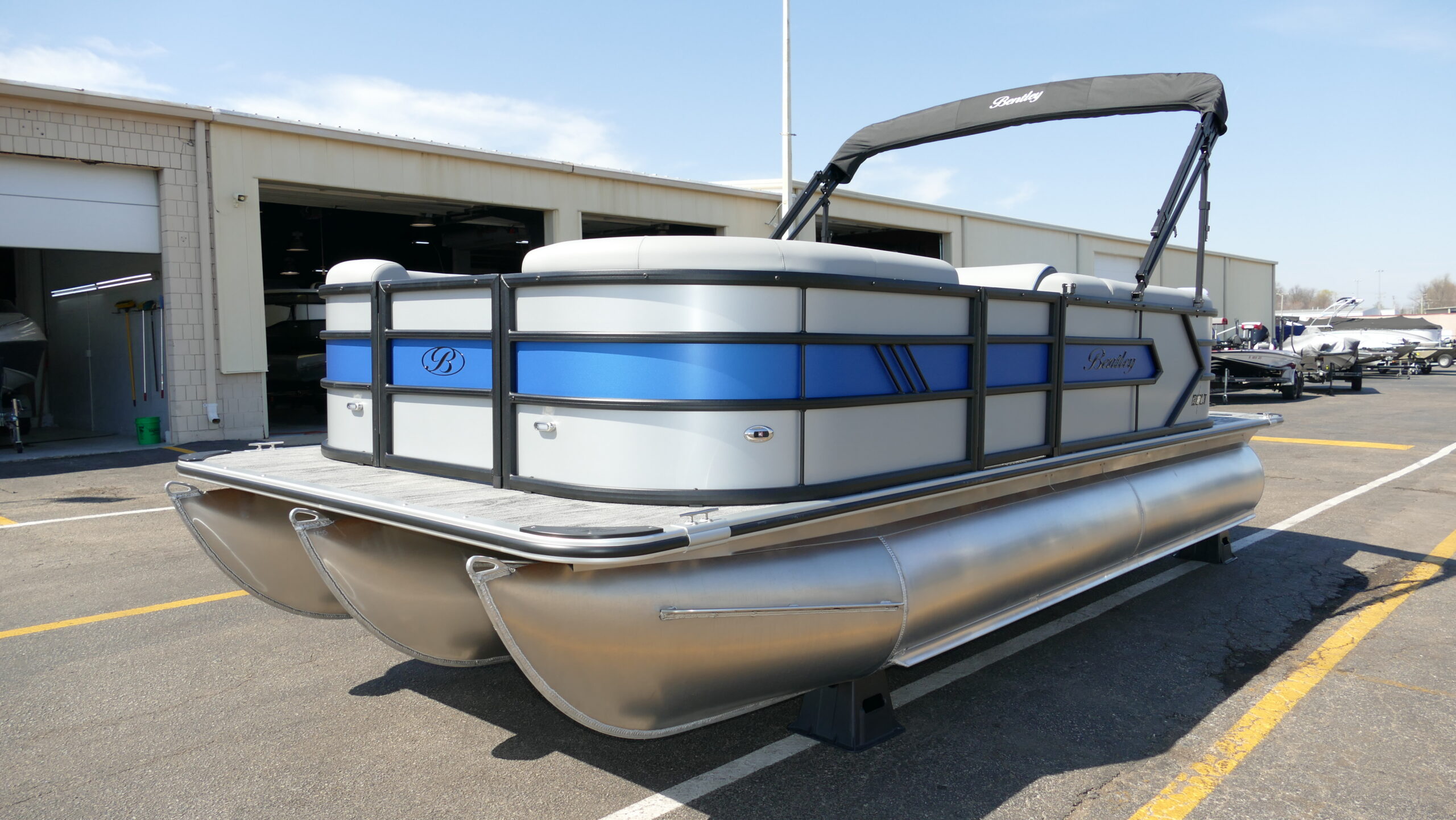 2026 Bentley Pontoons Bolt 203 - Image 5