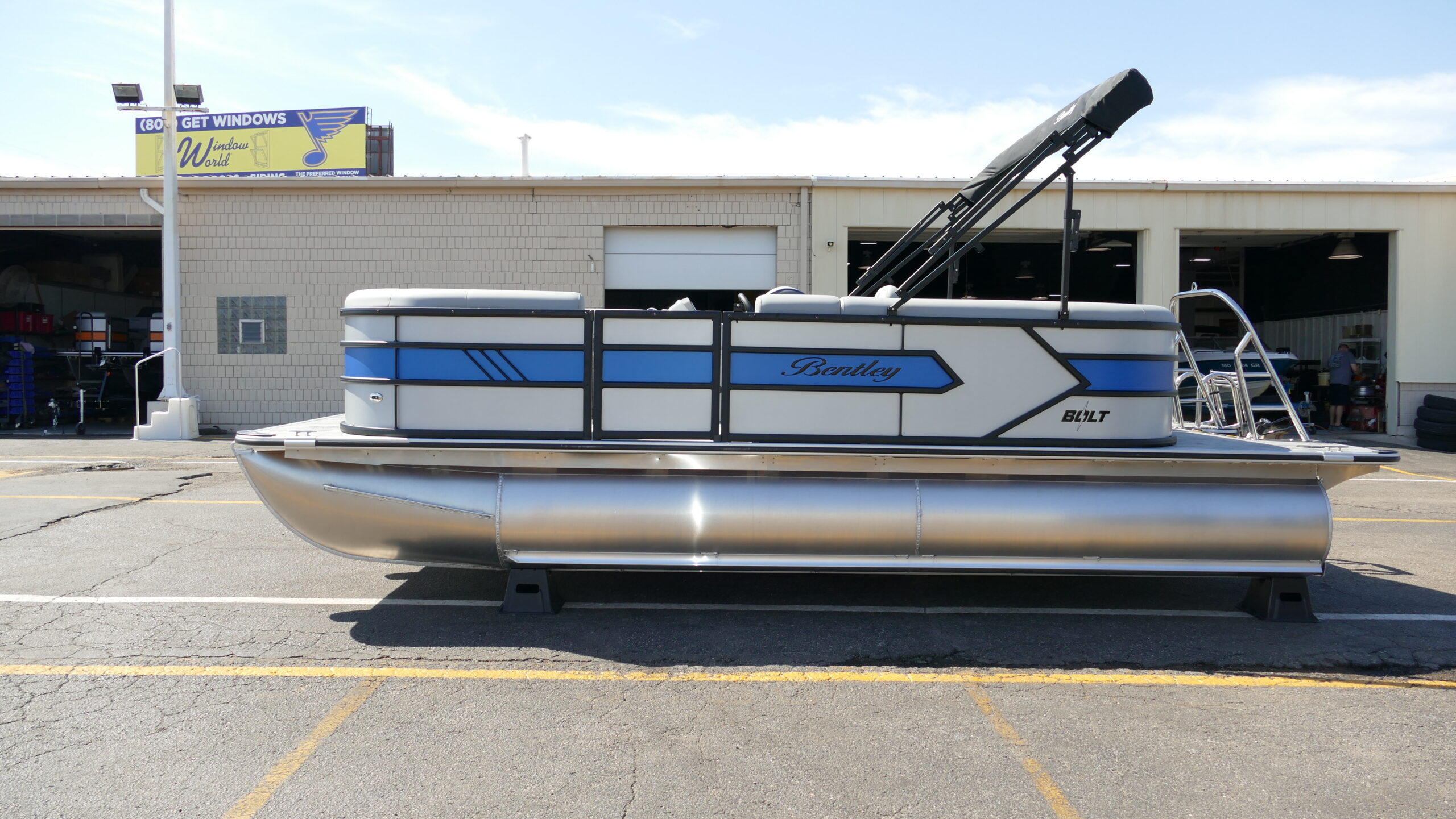 2026 Bentley Pontoons Bolt 203 - Image 6