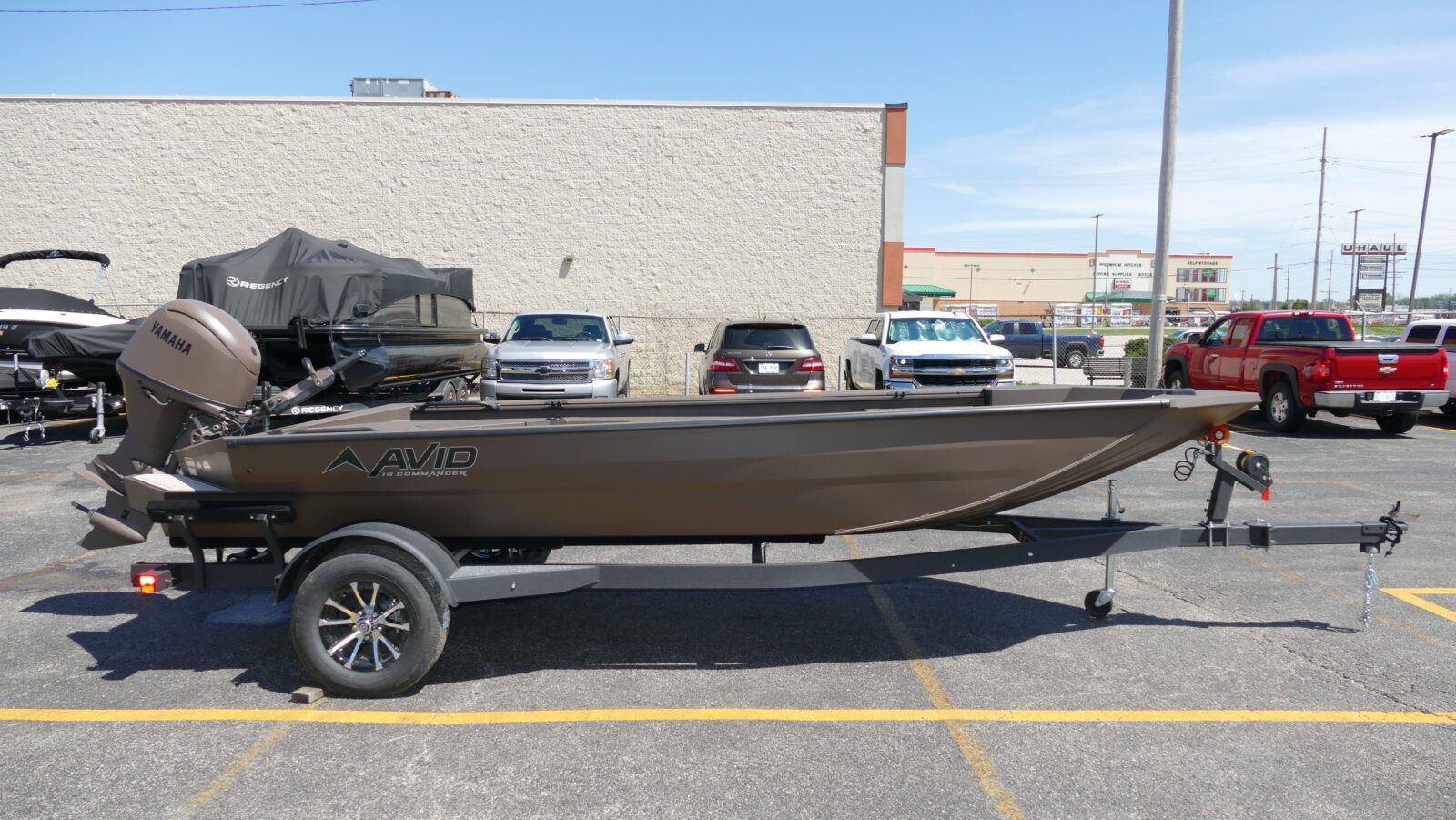 2026 Avid Boats 18 Commander