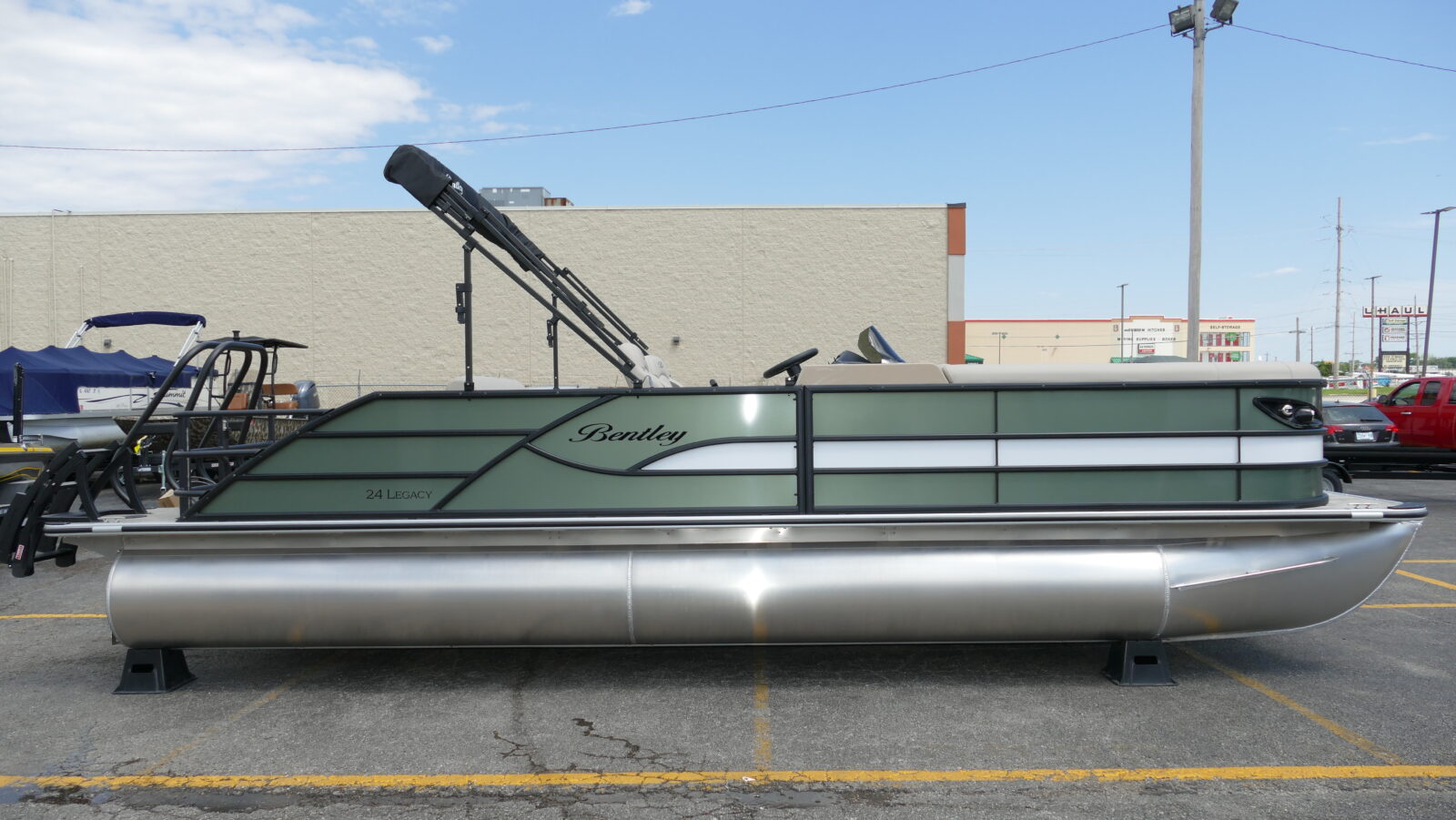 2026 Bentley Pontoons Legacy 243 Swingback