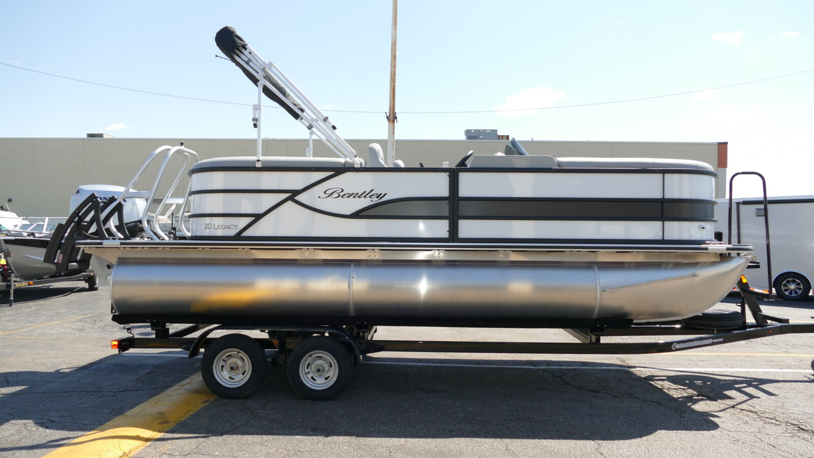 2026 Bentley Pontoons Legacy 200 Navigator