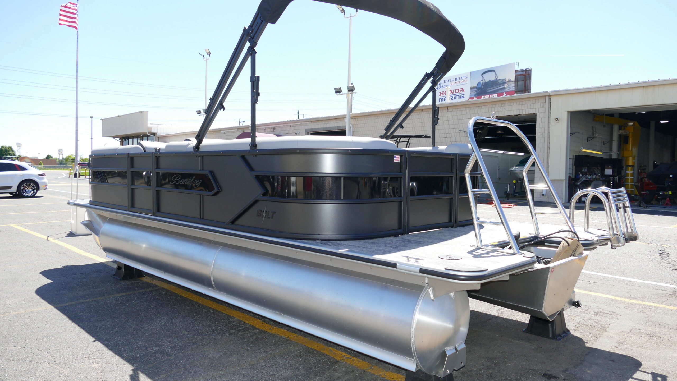 2026 Bentley Pontoons Bolt 223 - Image 7
