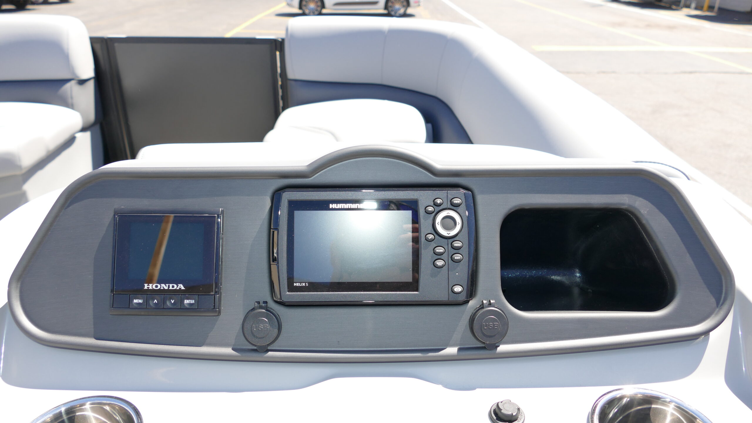 2026 Bentley Pontoons Bolt 223 - Image 13
