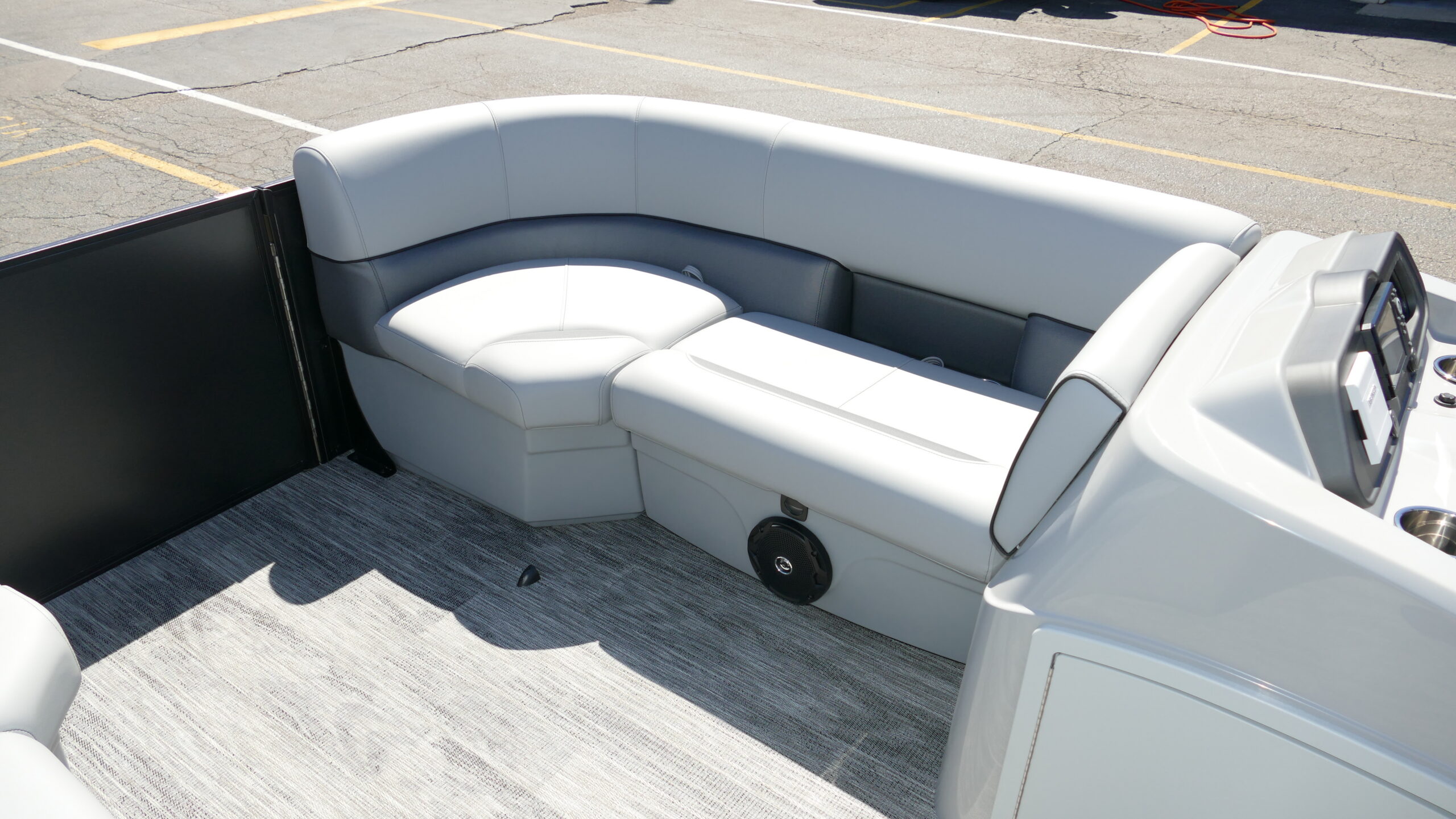 2026 Bentley Pontoons Bolt 223 - Image 31