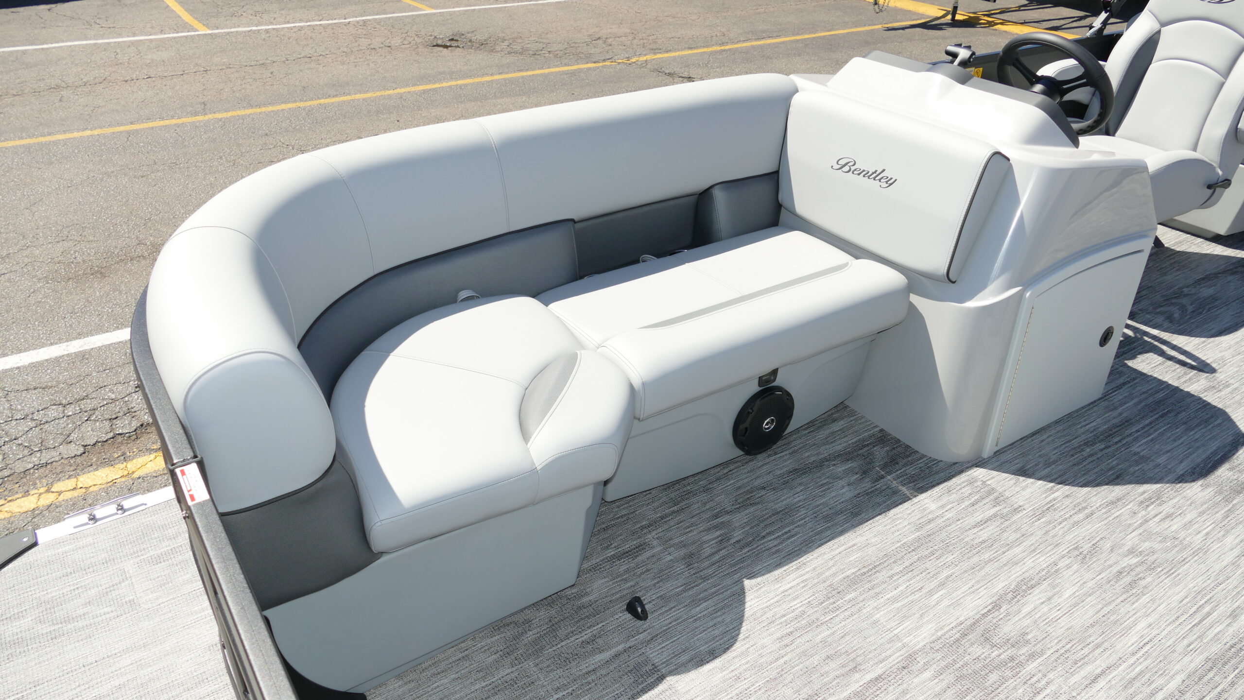 2026 Bentley Pontoons Bolt 223 - Image 32