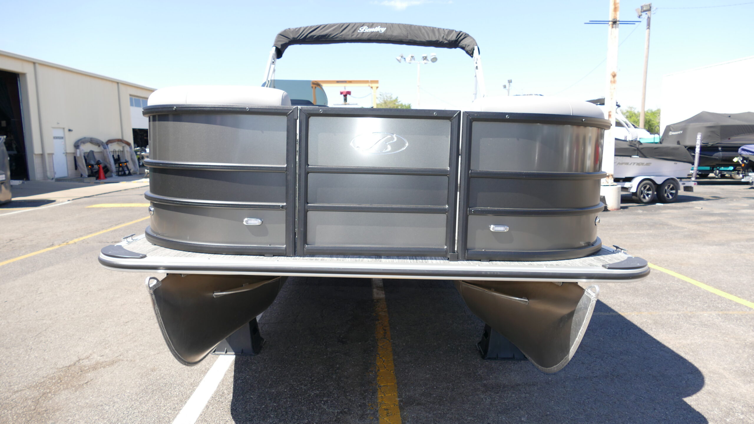 2026 Bentley Pontoons Legacy 200 Navigator - Image 4