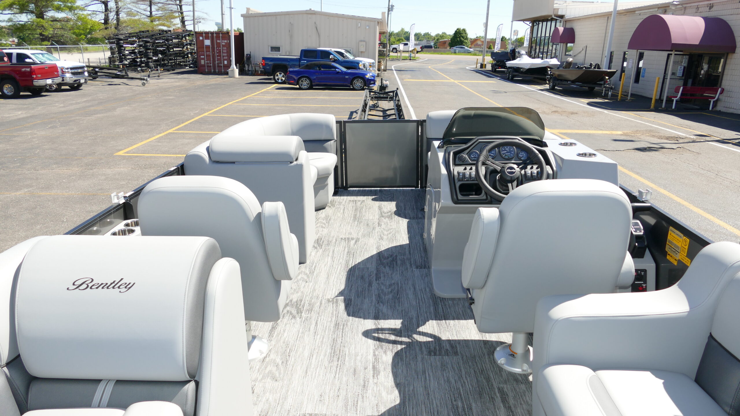 2026 Bentley Pontoons Legacy 200 Navigator - Image 26