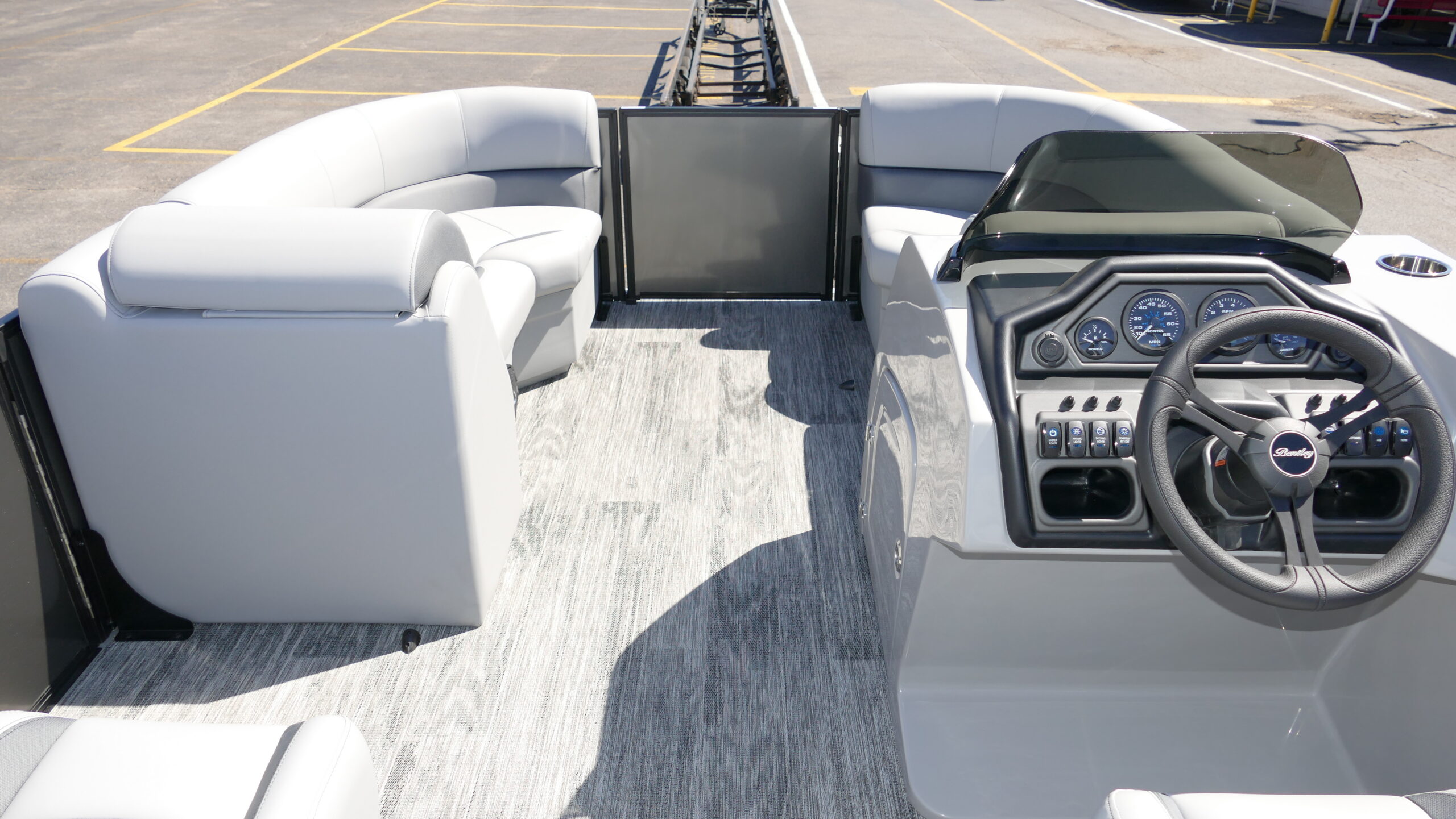 2026 Bentley Pontoons Legacy 200 Navigator - Image 27